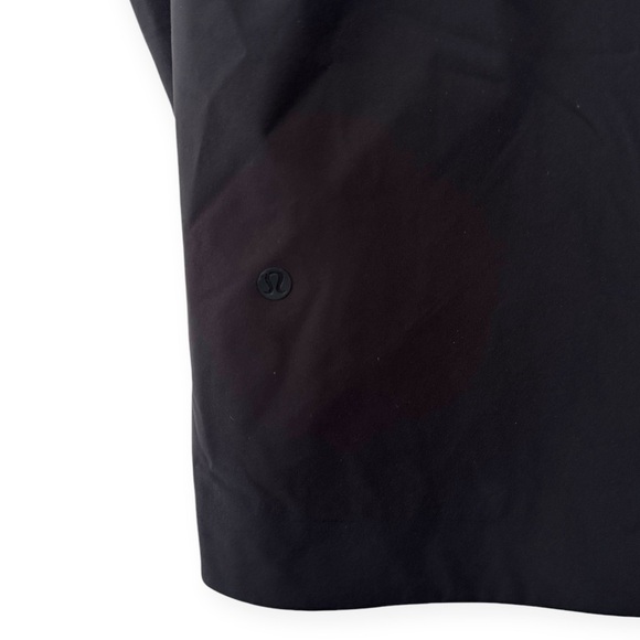 Lululemon • Rain Rebel Jacket
Black - Picture 10 of 16